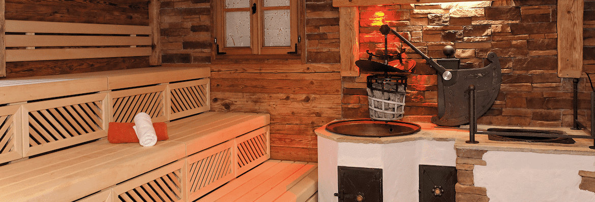 Kurland Stonebath szikla szauna faborítással